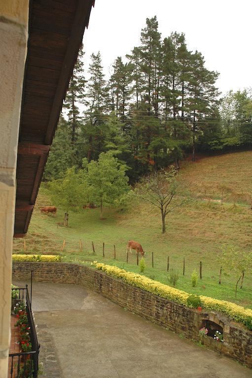 Agroturismo Ibarre Anzuola Екстериор снимка